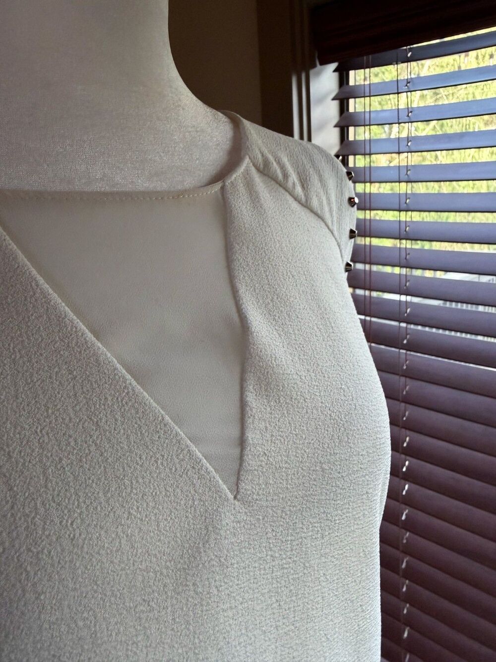 Forever 21 Womens Love 21 Studded Sleeveless dress Small White